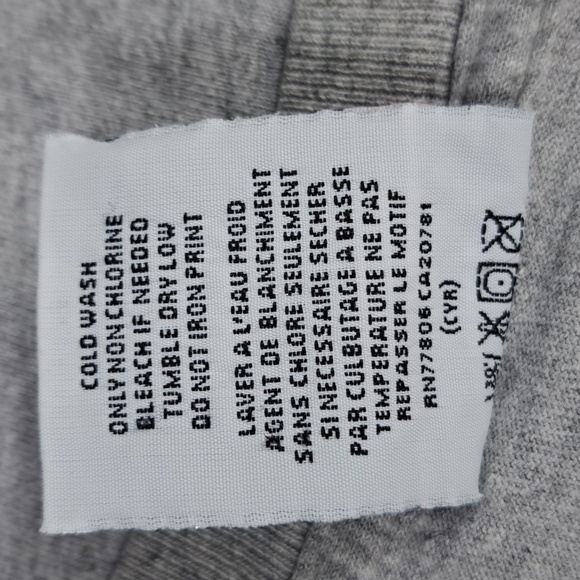 Vintage Tommy Hilfiger Athletics rowing back graphics gray & blue XL t-shirt - Picture 7 of 7